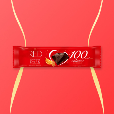 RED - HORKÁ ČOKOLÁDA S MANDĽAMI A POMARANČOVOU PRÍCHUŤOU - 26g